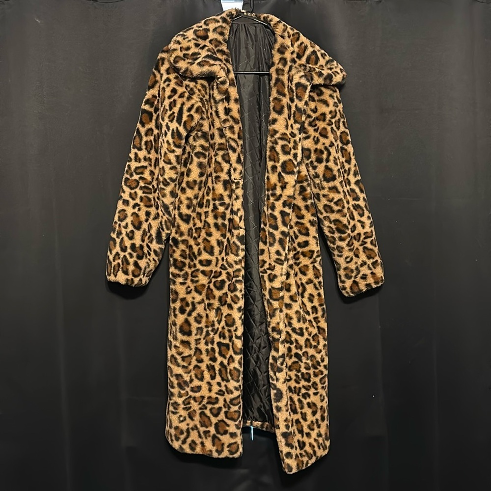 Long leopard print fur coat